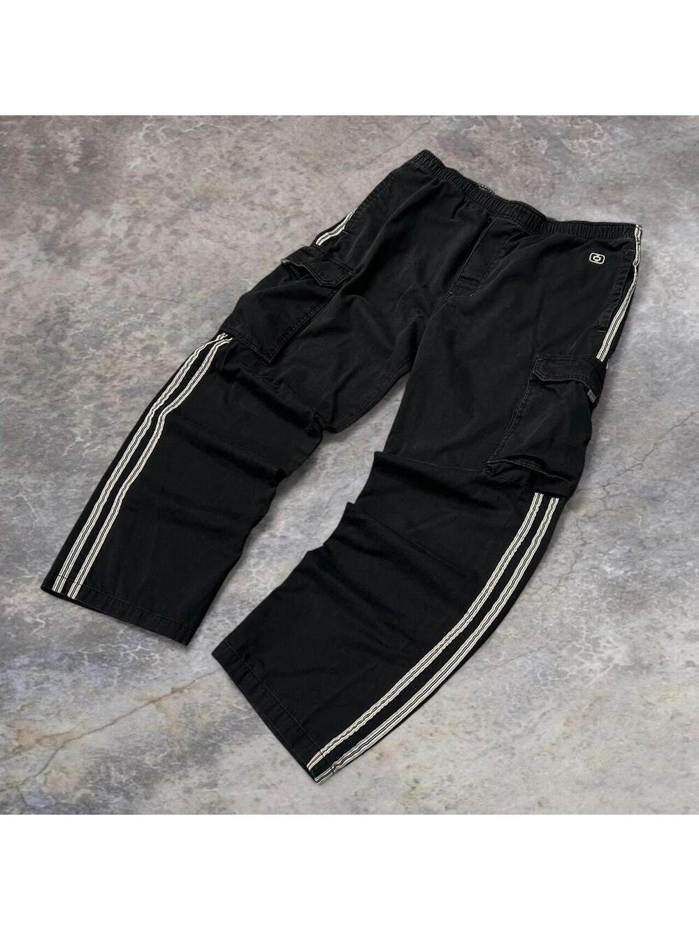 Black & white striped cargo pants with adjustable waist #skater